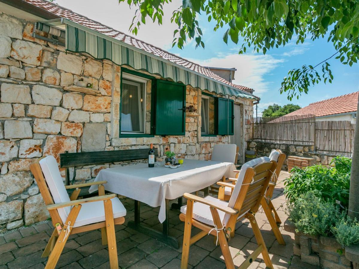 Chic Holiday Home In Marina With Private Swimming Pool Eksteriør billede