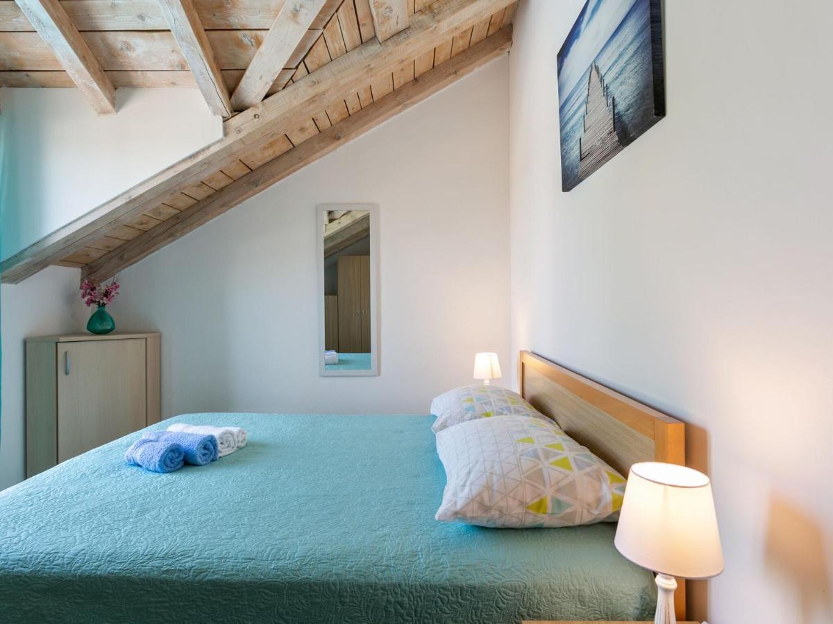 Chic Holiday Home In Marina With Private Swimming Pool Eksteriør billede