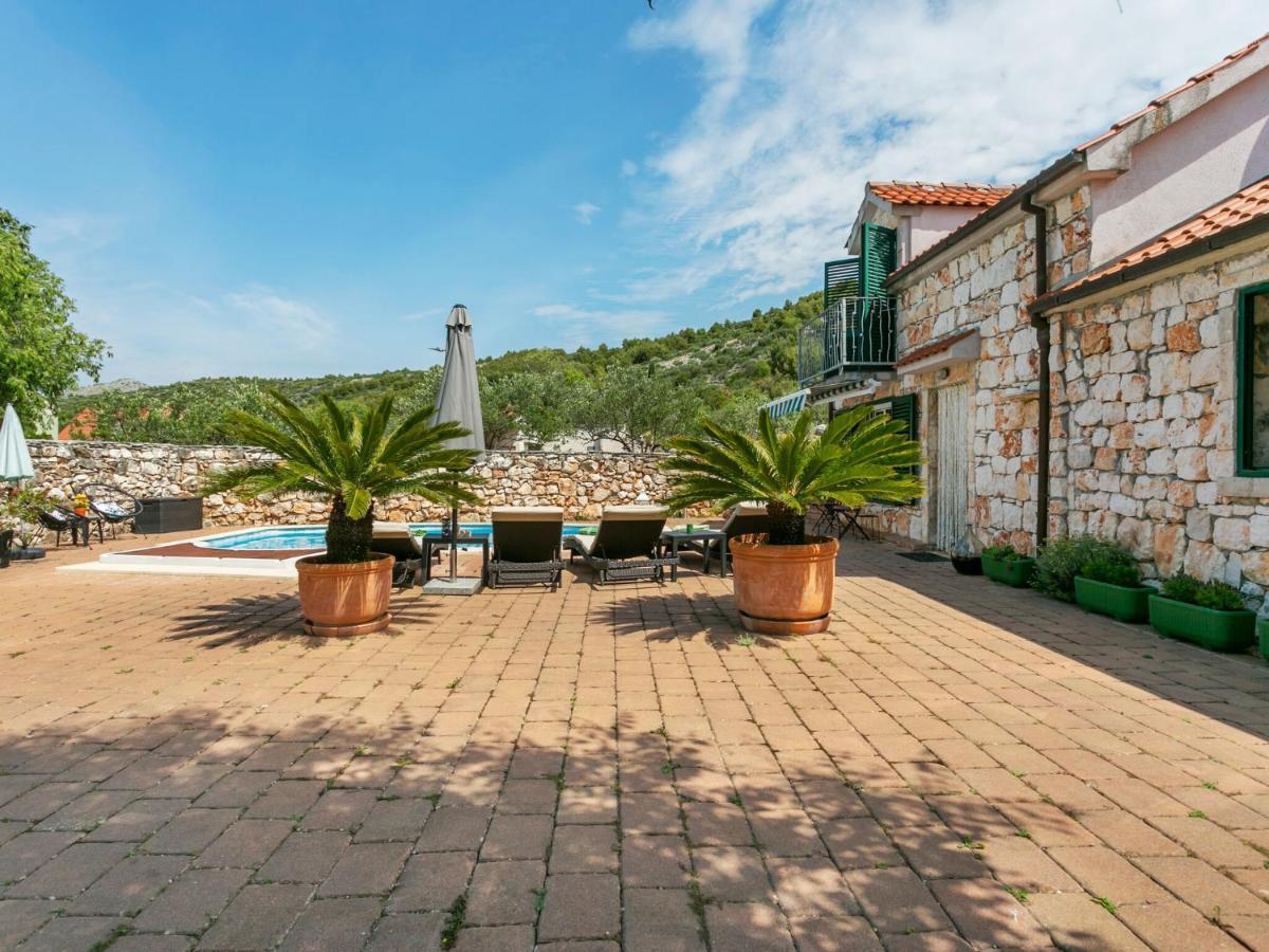 Chic Holiday Home In Marina With Private Swimming Pool Eksteriør billede